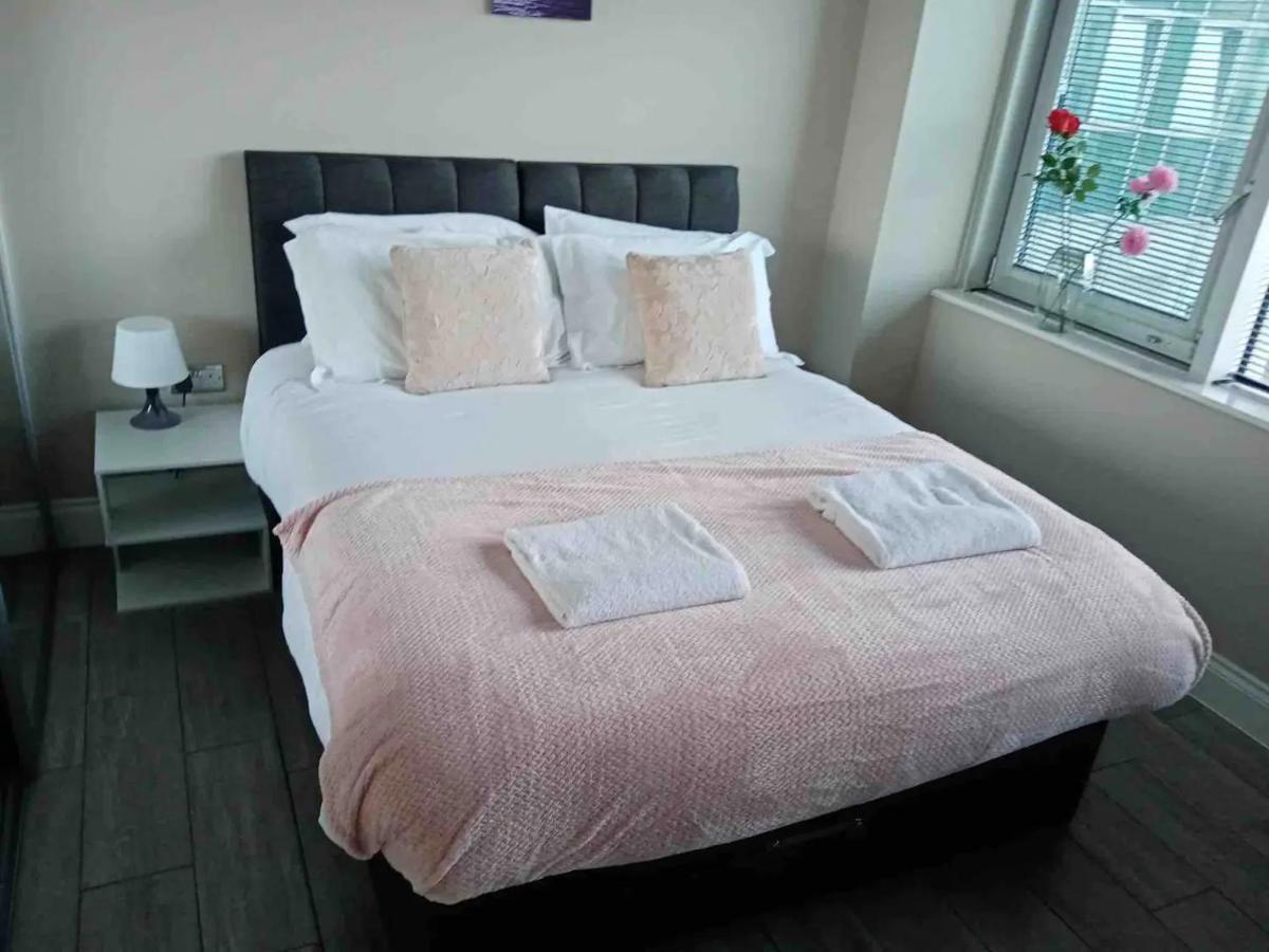 Beautiful Apartment Very Close To The Beach Brighton ภายนอก รูปภาพ
